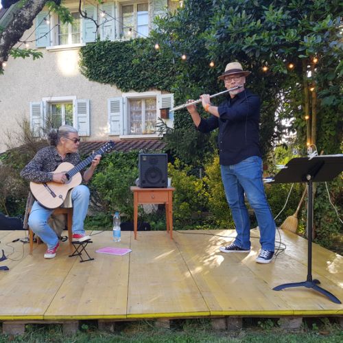 Le duo '&' : Thierry Délitroz avec le flûtiste David Cusin